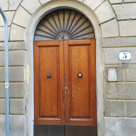 In San Frediano * Florens